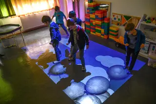 Magiczny dywan w Przedszkolu Michałek.